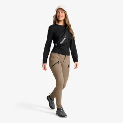 Bouncer Highwaist Jeans Naiset