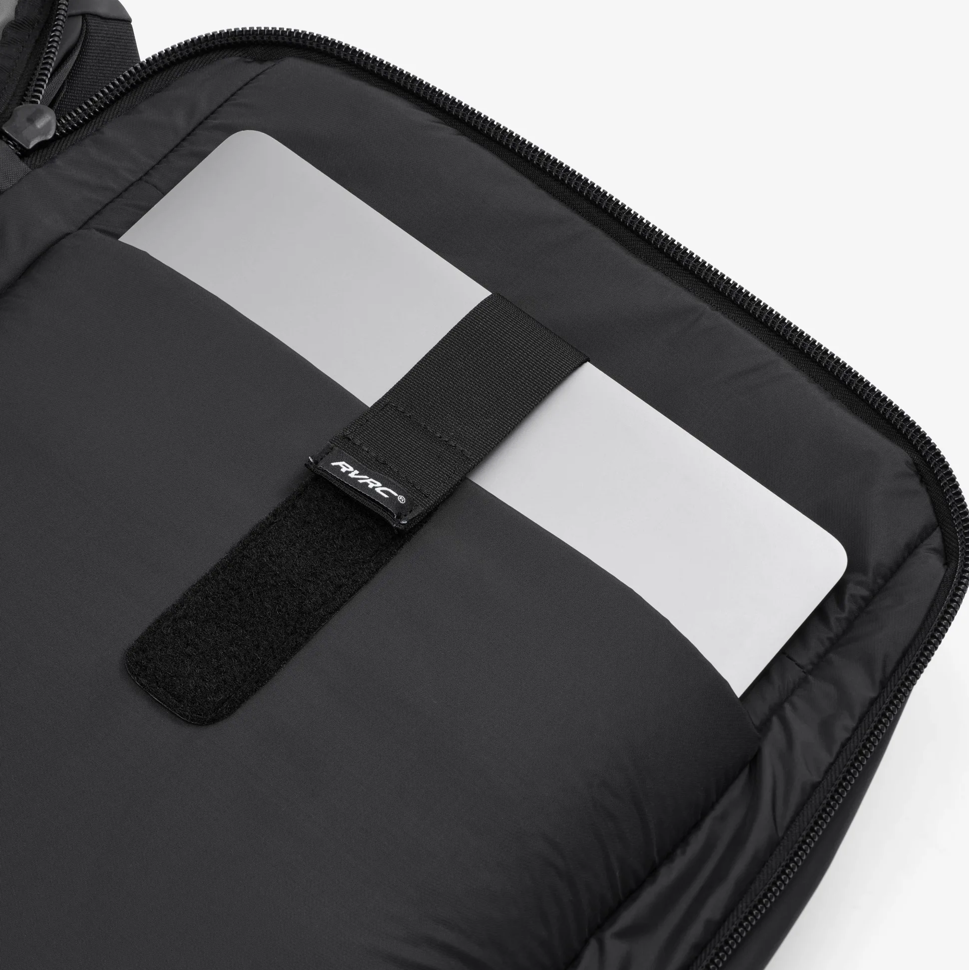 Destination Wheeled Trolley 40L Unisex