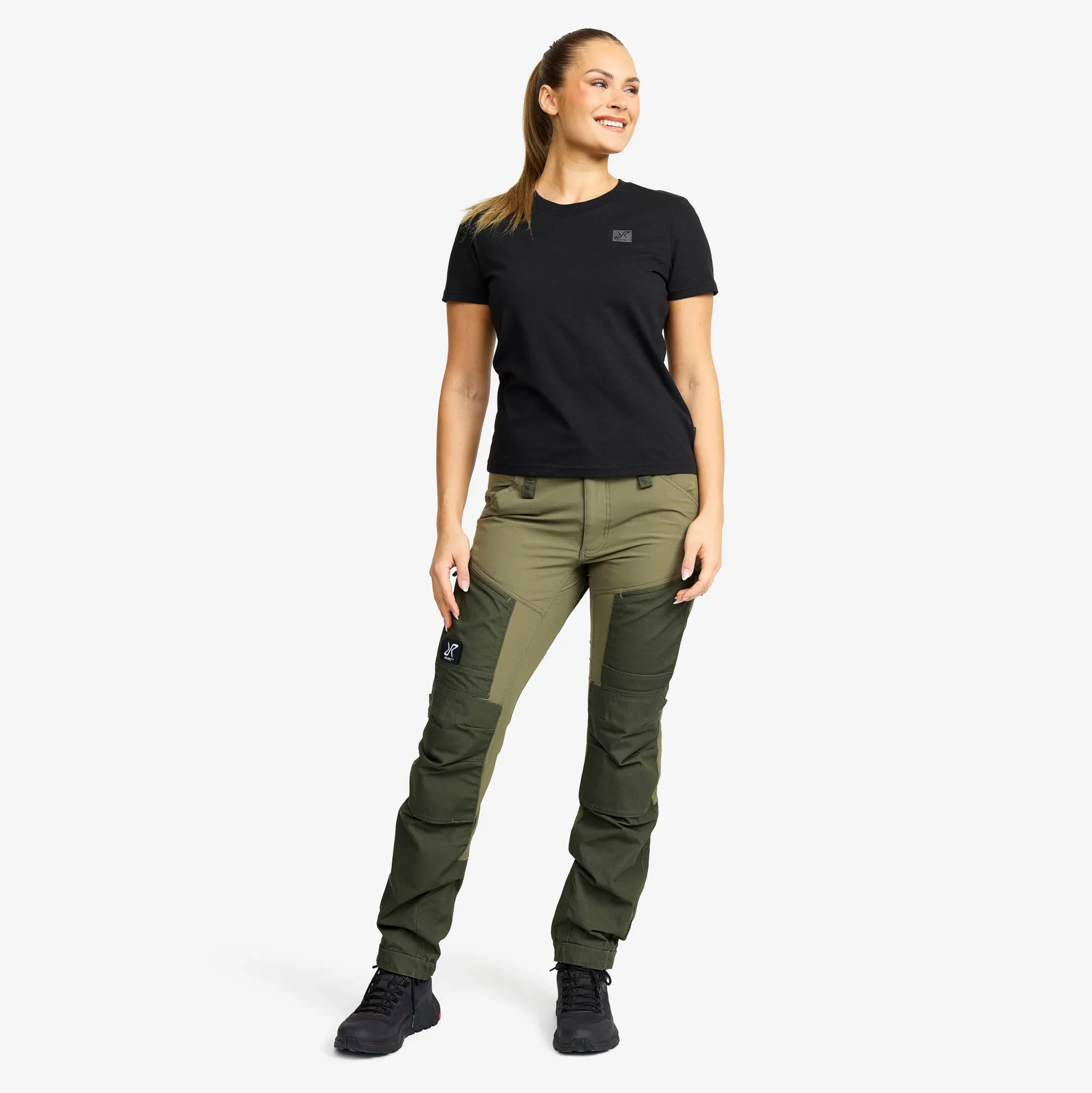 Easy Slim Fit T-shirt Naiset